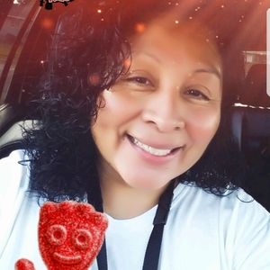 Meet your Posher, Eva